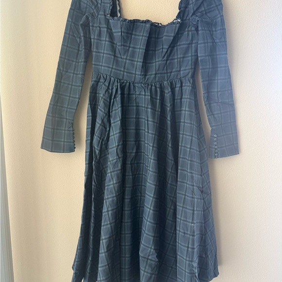 House of CB Dresses & Skirts - House of CB Delia Long Sleeve Midi Cocktail Dress